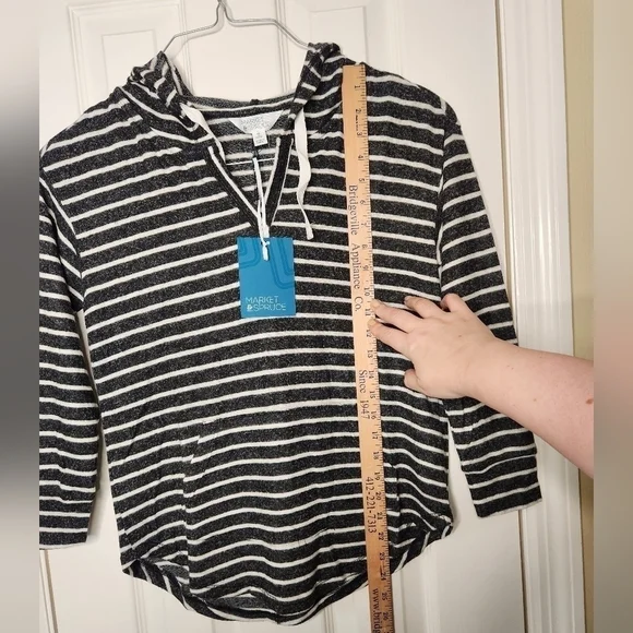 Market & Spruce Charcoal Striped Hoodie XSP - Picture 4 of 10